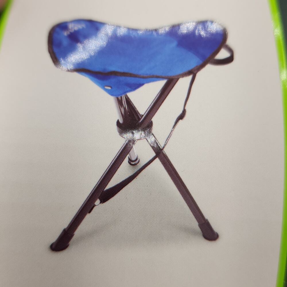 Quest Portable Tri-Leg Stool Blue & Black 17 x 13 x 13 225lb Capacity Camping